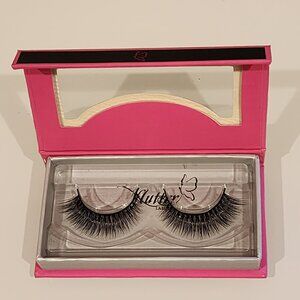 BRAND New!! Flutter EMILY “Evening” MINK Eyelashes (Total 1 pair)